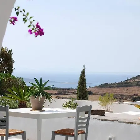 Holiday home Cycladic Kamari Aneratza